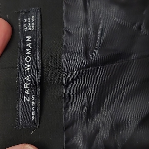 Zara Women Black Pencil Skirt slit in back zip up side size M - Picture 5 of 7